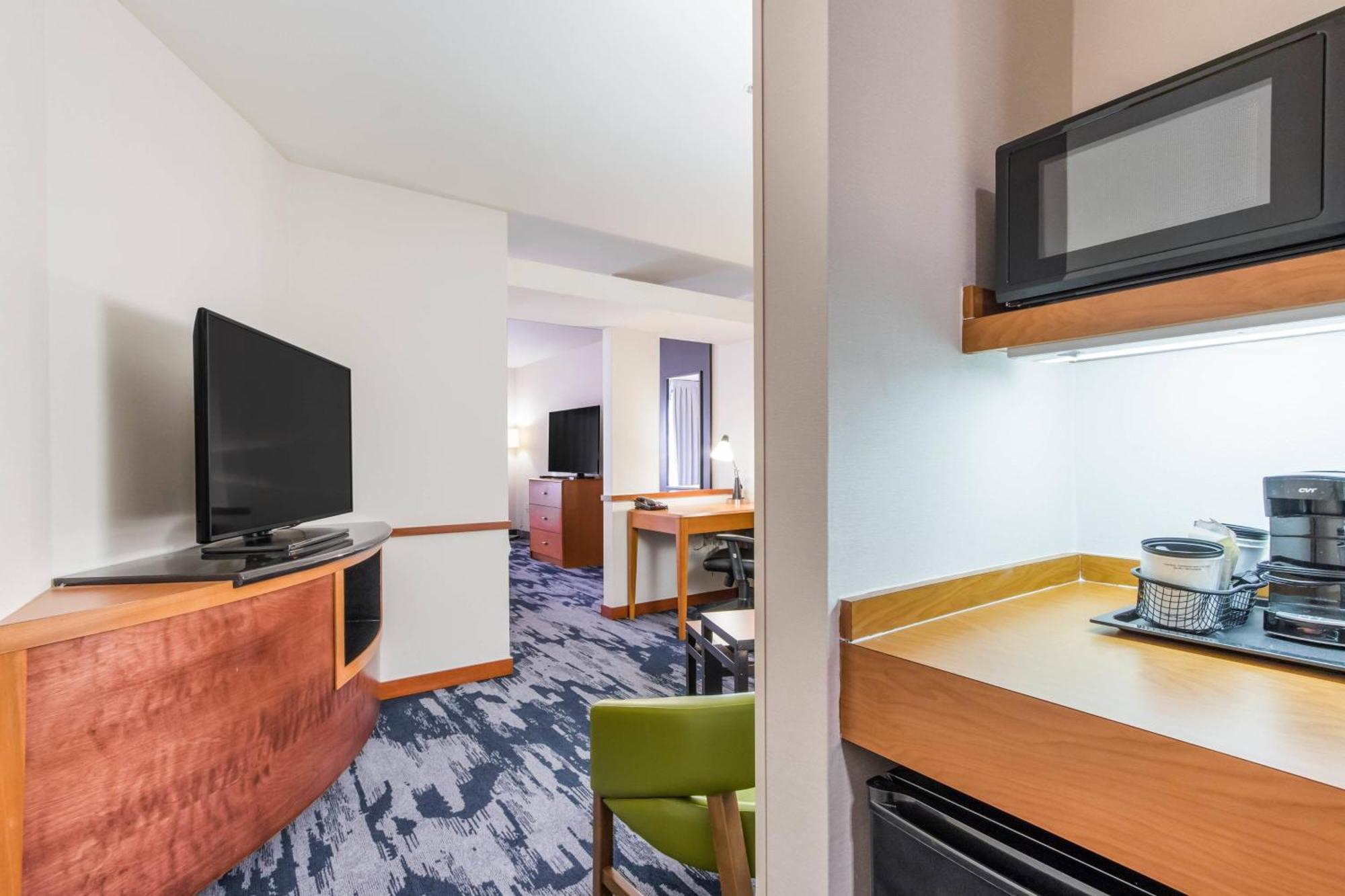 Fairfield Inn & Suites Колумбія Екстер'єр фото