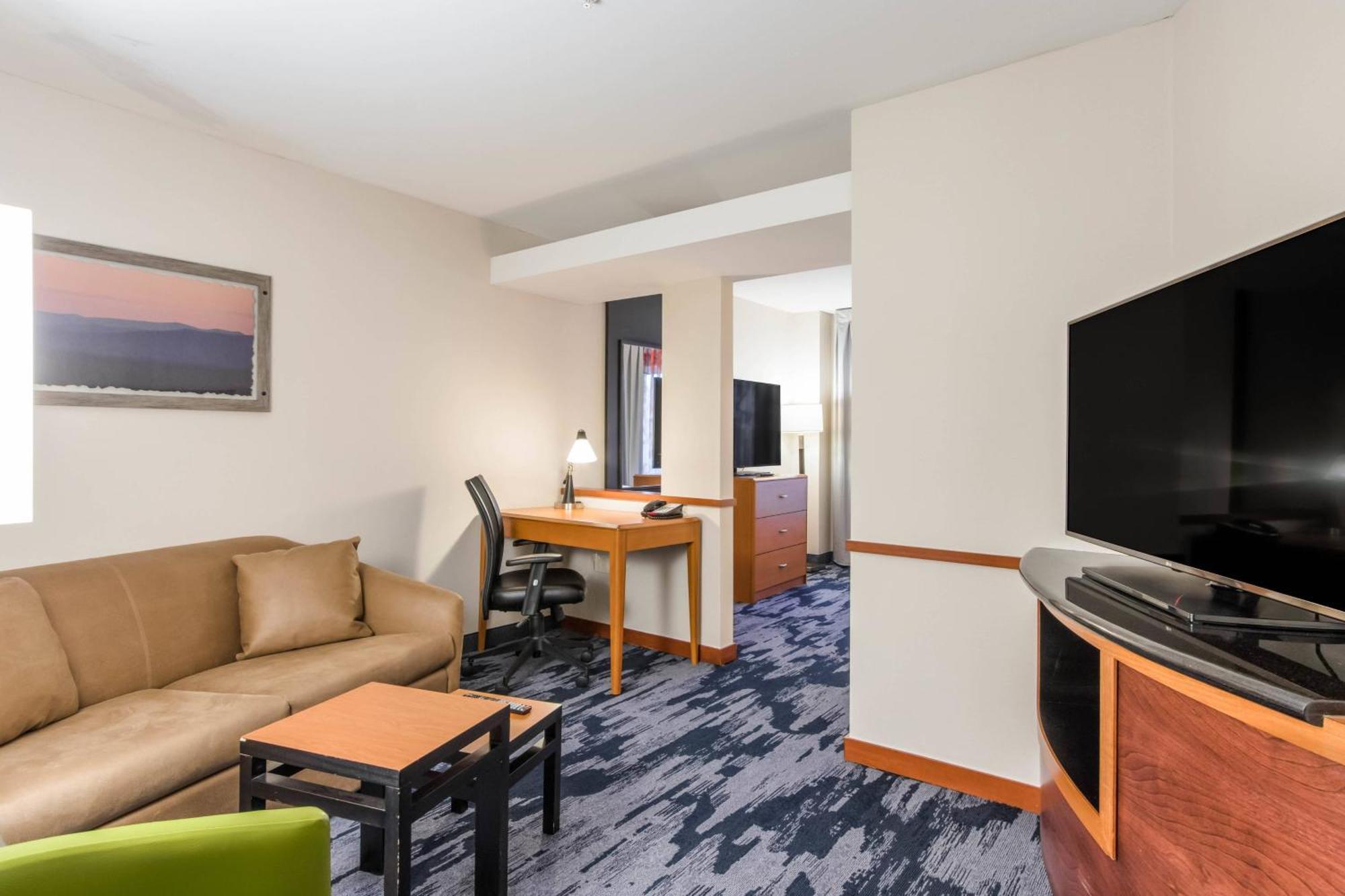Fairfield Inn & Suites Колумбія Екстер'єр фото